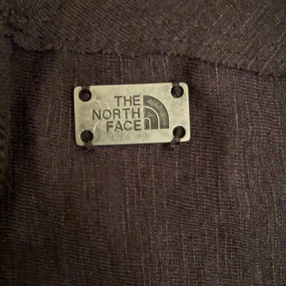 TNF lightweight pullover - Picture 4 of 5